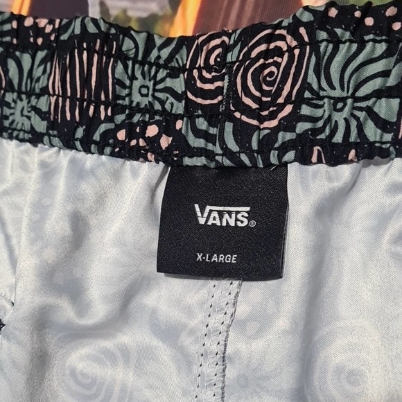 Vans Mixed Volley Swim Shorts‎ Size XL NWT - Picture 6 of 8
